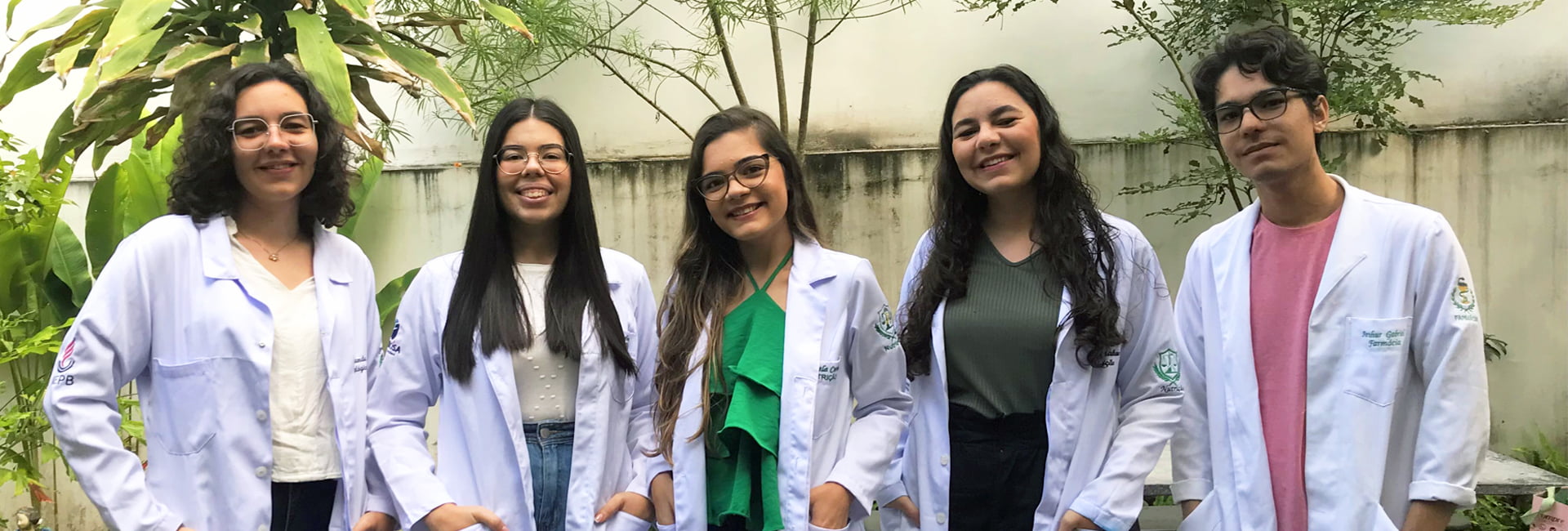 Destaque cient&iacute;fico: alunos do curso de nutri&ccedil;&atilde;o recebem premia&ccedil;&atilde;o em congresso nacional