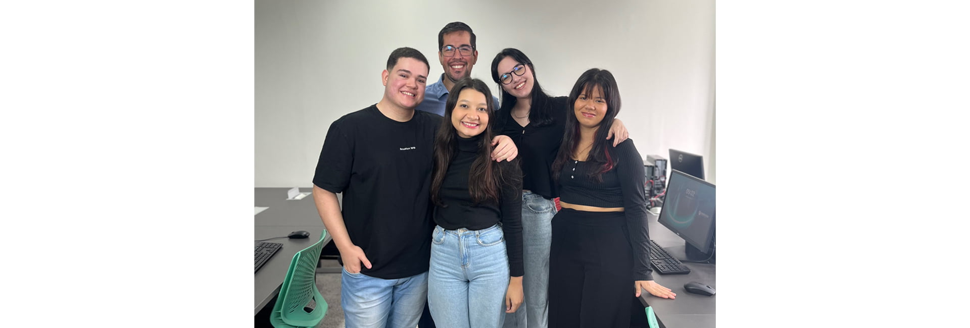 Acessibilidade e inova&ccedil;&atilde;o: estudantes do cursos de Sistemas de Informa&ccedil;&atilde;o criam plataforma inclusiva &agrave; PCDs