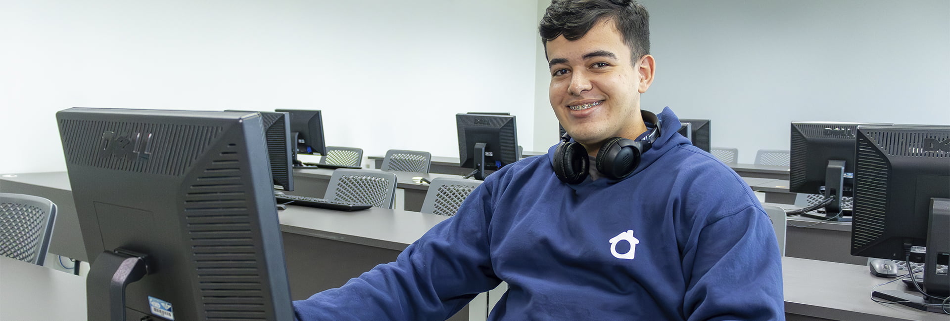 Aluno de Sistemas de Informa&ccedil;&atilde;o da Unifacisa se destaca no mercado de trabalho internacional