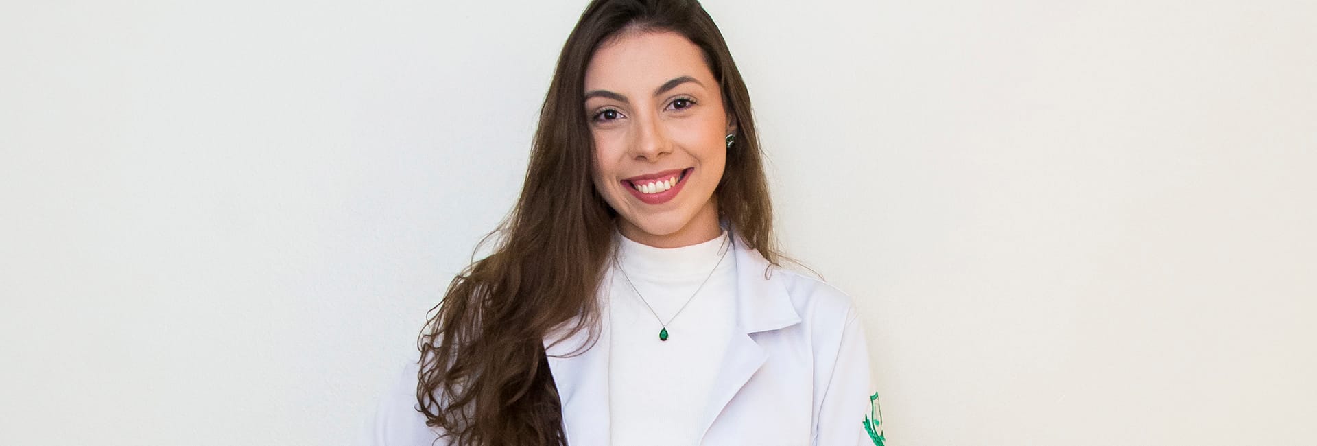 Egressa do curso de Nutri&ccedil;&atilde;o Unifacisa transforma TCC em cap&iacute;tulo de livro e projeta carreira na pesquisa cient&iacute;fica&nbsp;