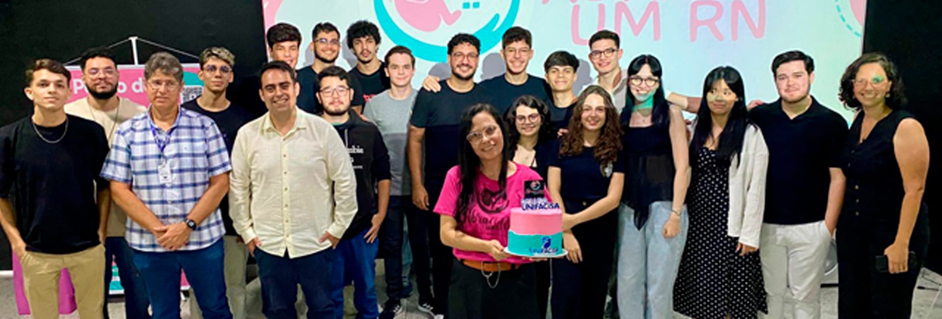 Estudantes do curso de Sistemas de Informa&ccedil;&atilde;o realizaram devolu&ccedil;&atilde;o de projetos inovadores para o &ldquo;Abrace um RN&rdquo;&nbsp;
