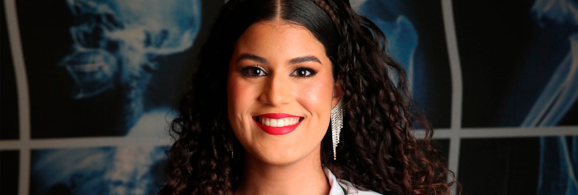 Carolina N&oacute;brega Dantas: da gradua&ccedil;&atilde;o &agrave; resid&ecirc;ncia em Vigil&acirc;ncia em Sa&uacute;de&nbsp;